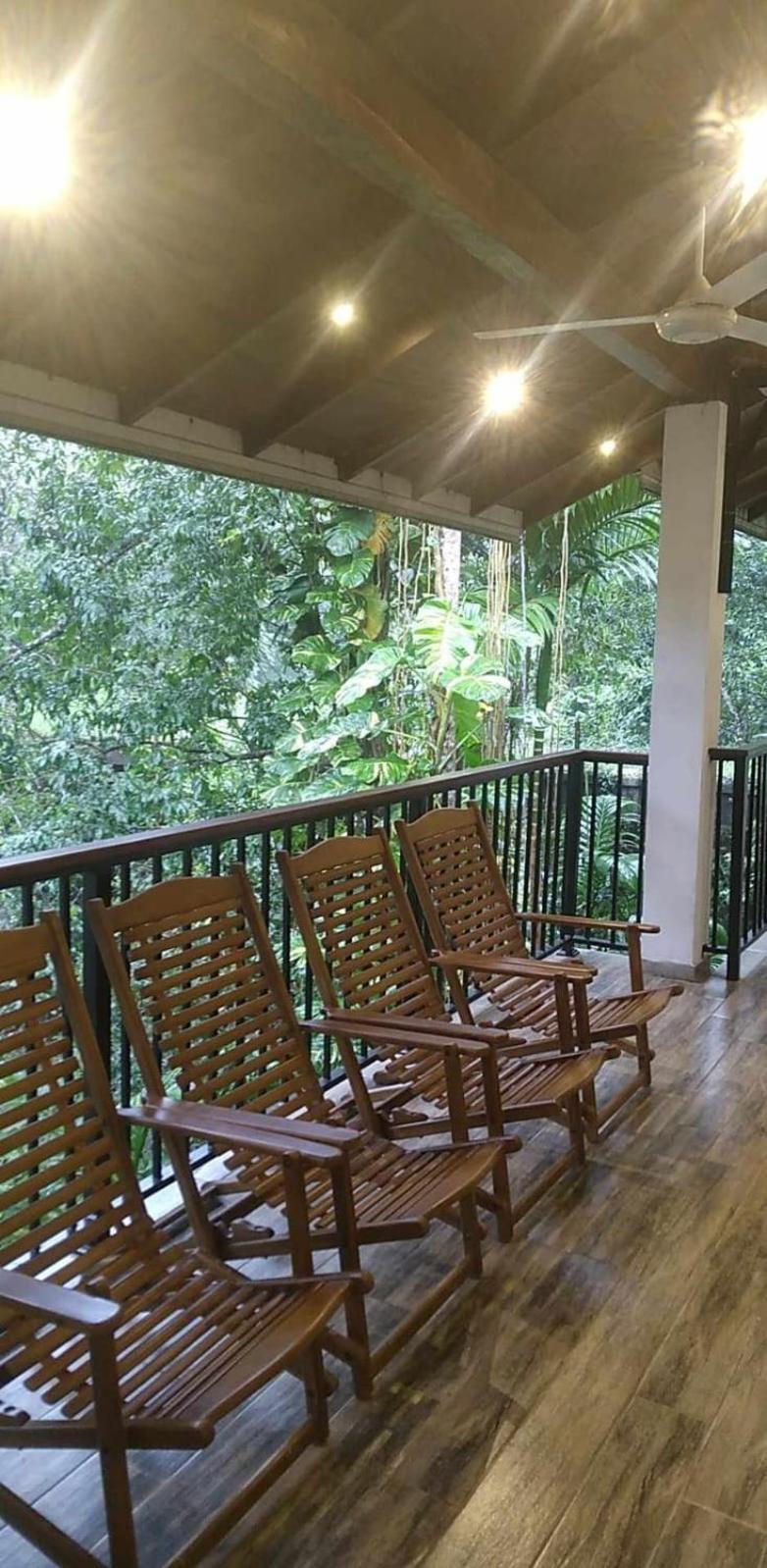 Old Bridge Riverside Hotel Kitulgala Extérieur photo
